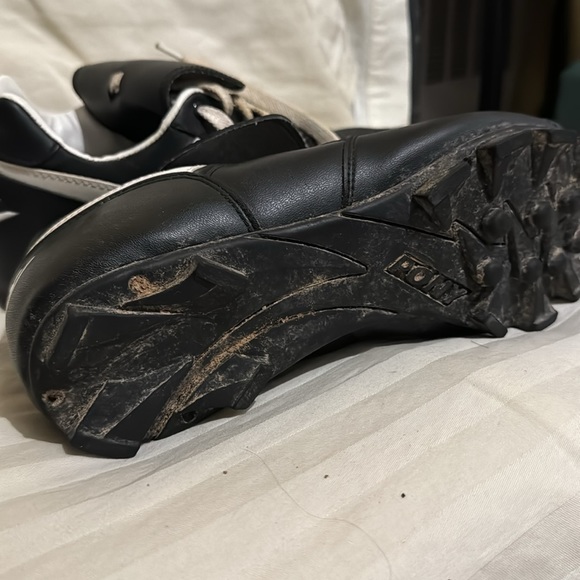 Black Pony Baseball Shoes - Picture 2 of 2